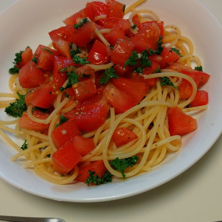 和えるだけ☆トマトとパセリのパスタ